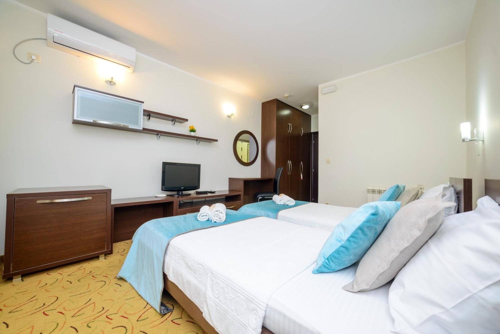 Hotel Odissey Jaz บุดวา ภายนอก รูปภาพ