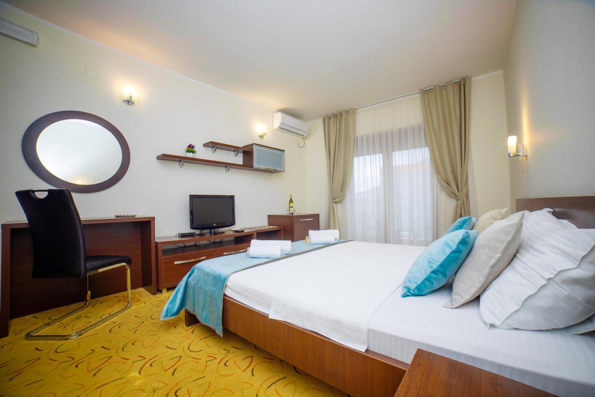Hotel Odissey Jaz บุดวา ภายนอก รูปภาพ